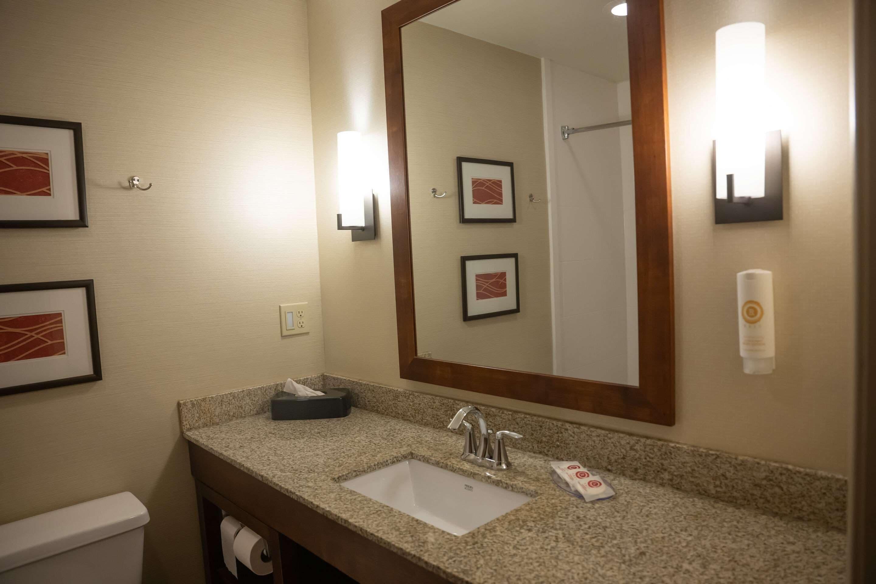Executive King Suite Whirlpool Non-Smoking,1765759871:JPEG